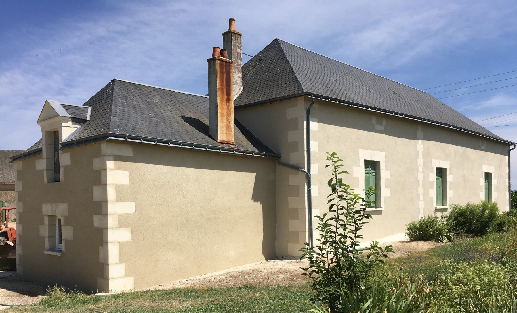 Rénovation maison avec cheminée après