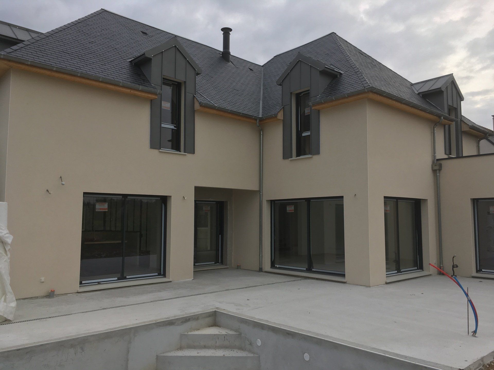 Construction d'une maison avec piscine