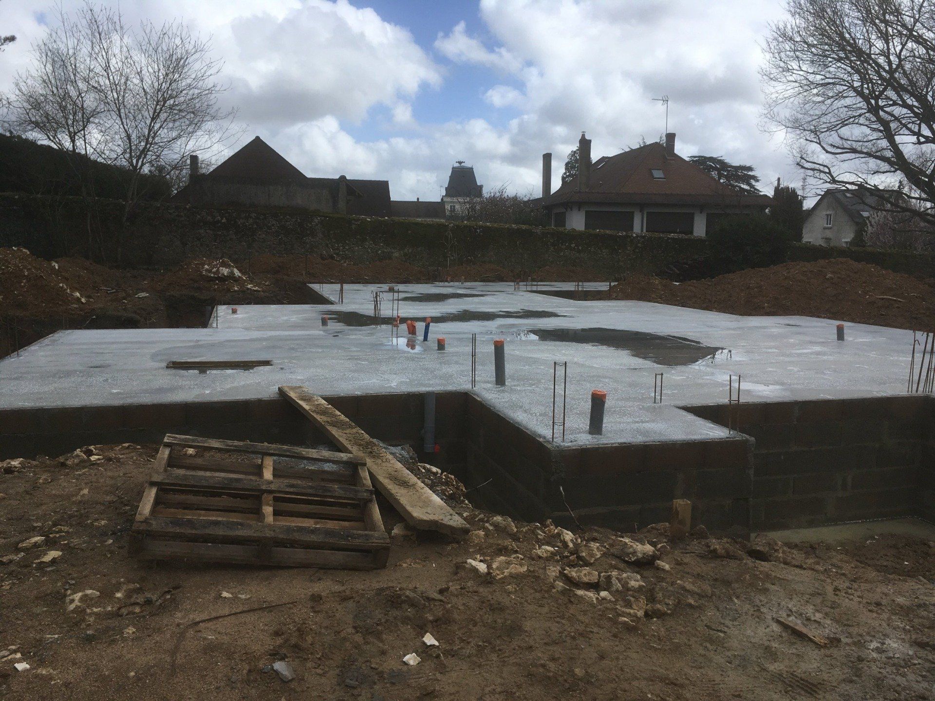 Fondations d'une maison, chape pour sol