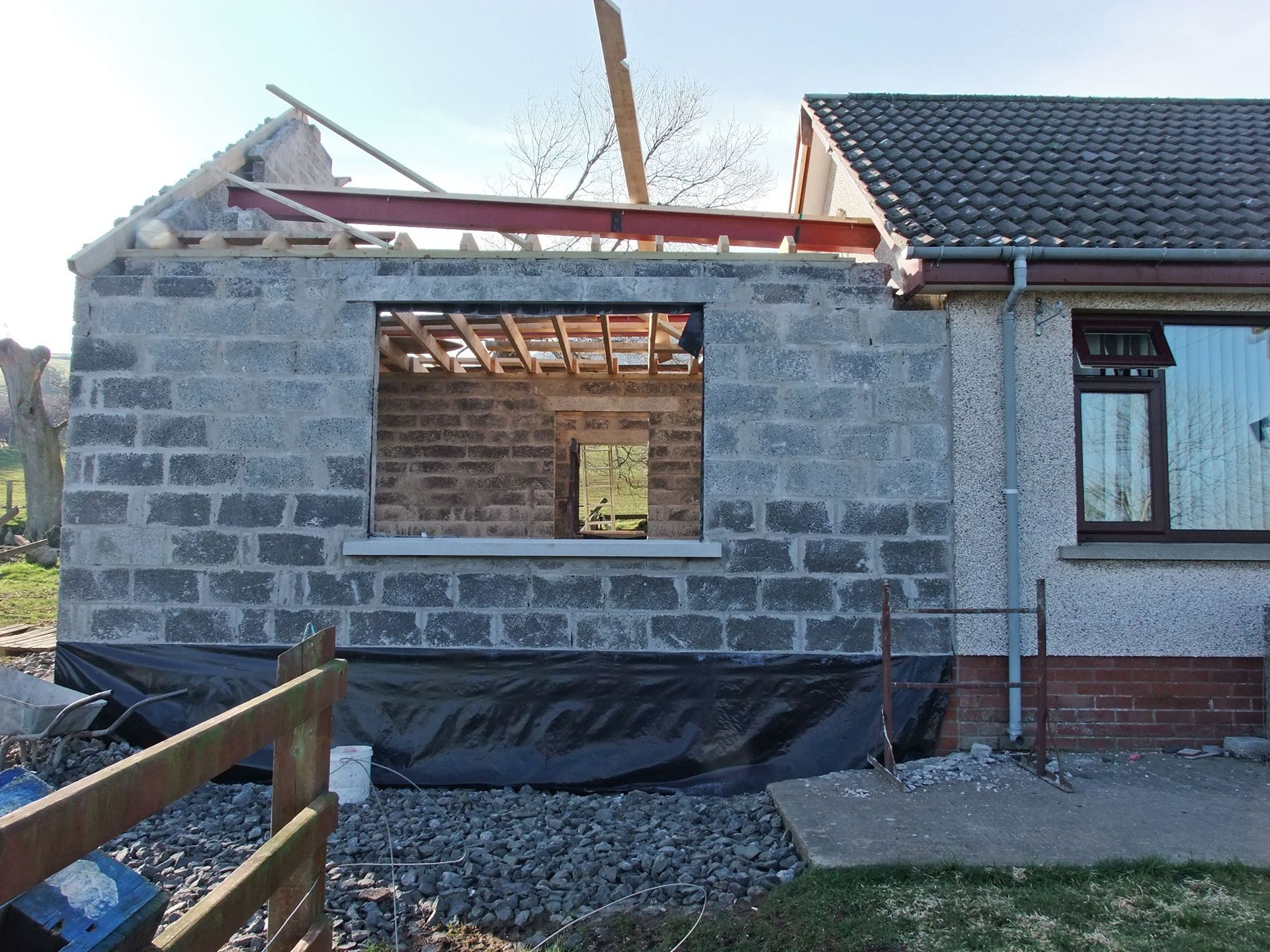 Une extension de maison en parpaings