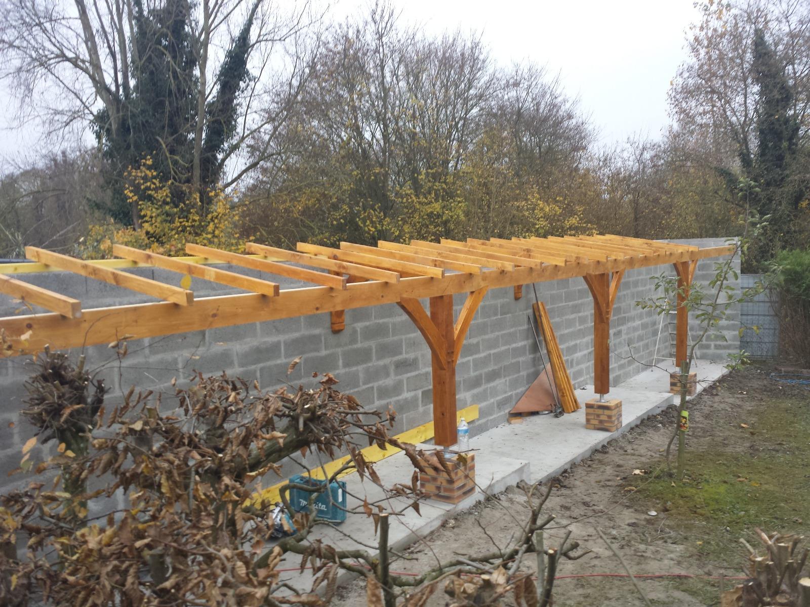 Construction d'une charpente en bois