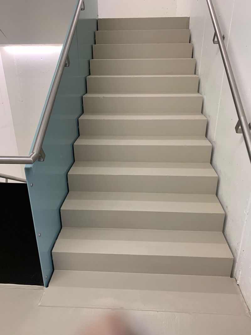 LESUX GmbH Treppenhausreinigung