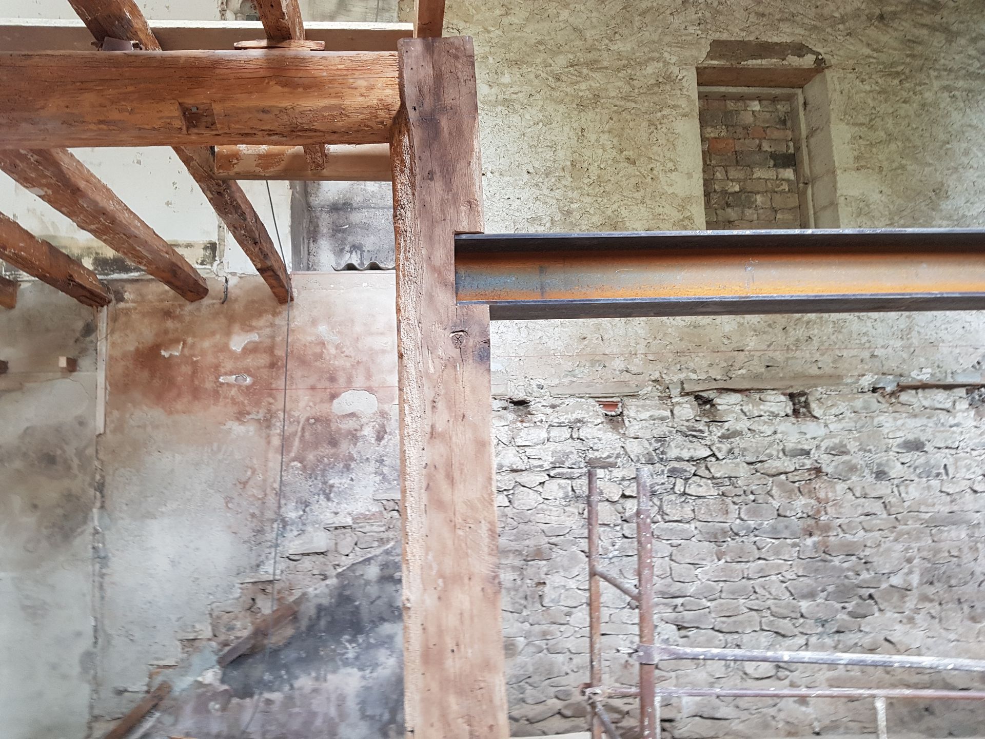 Combles en cours d'aménagement