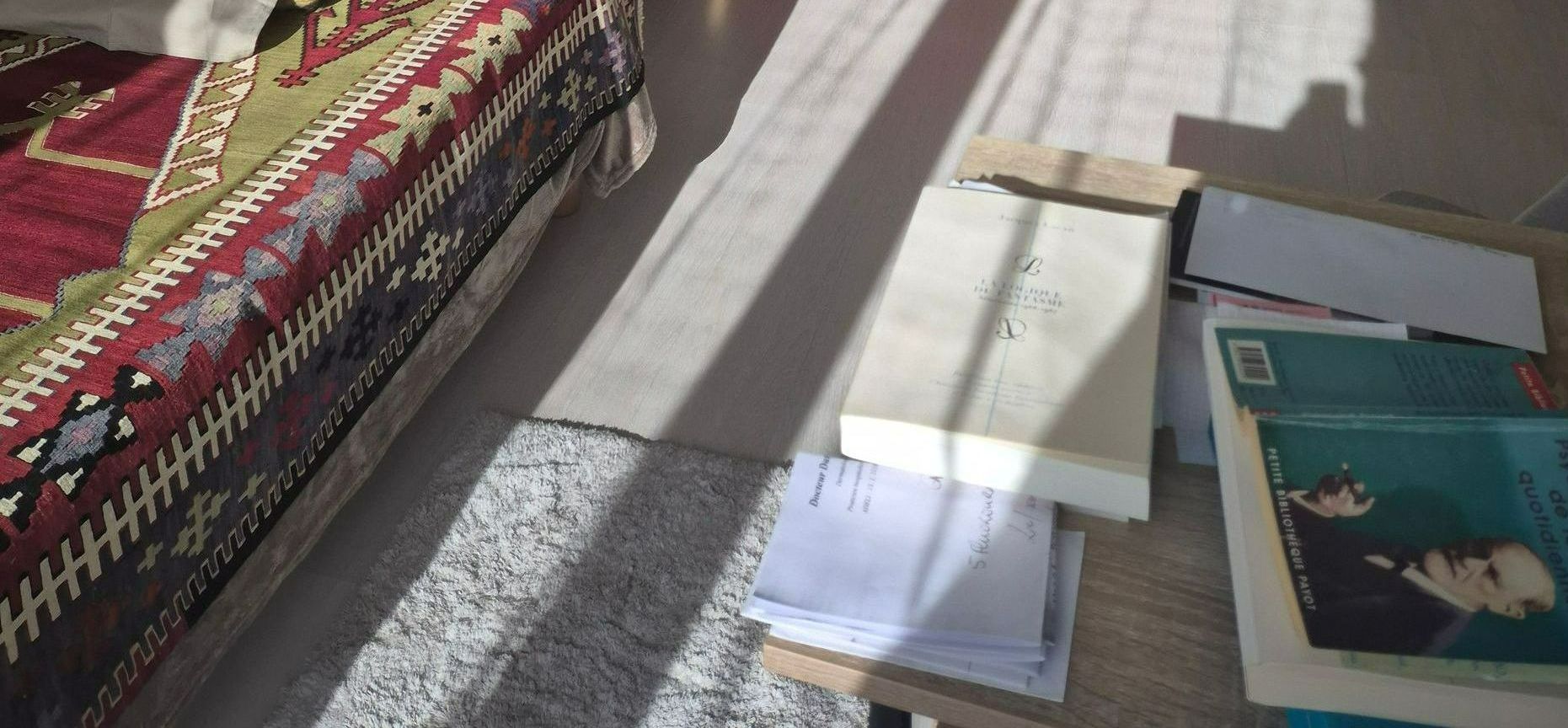 Table de travail au cabinet