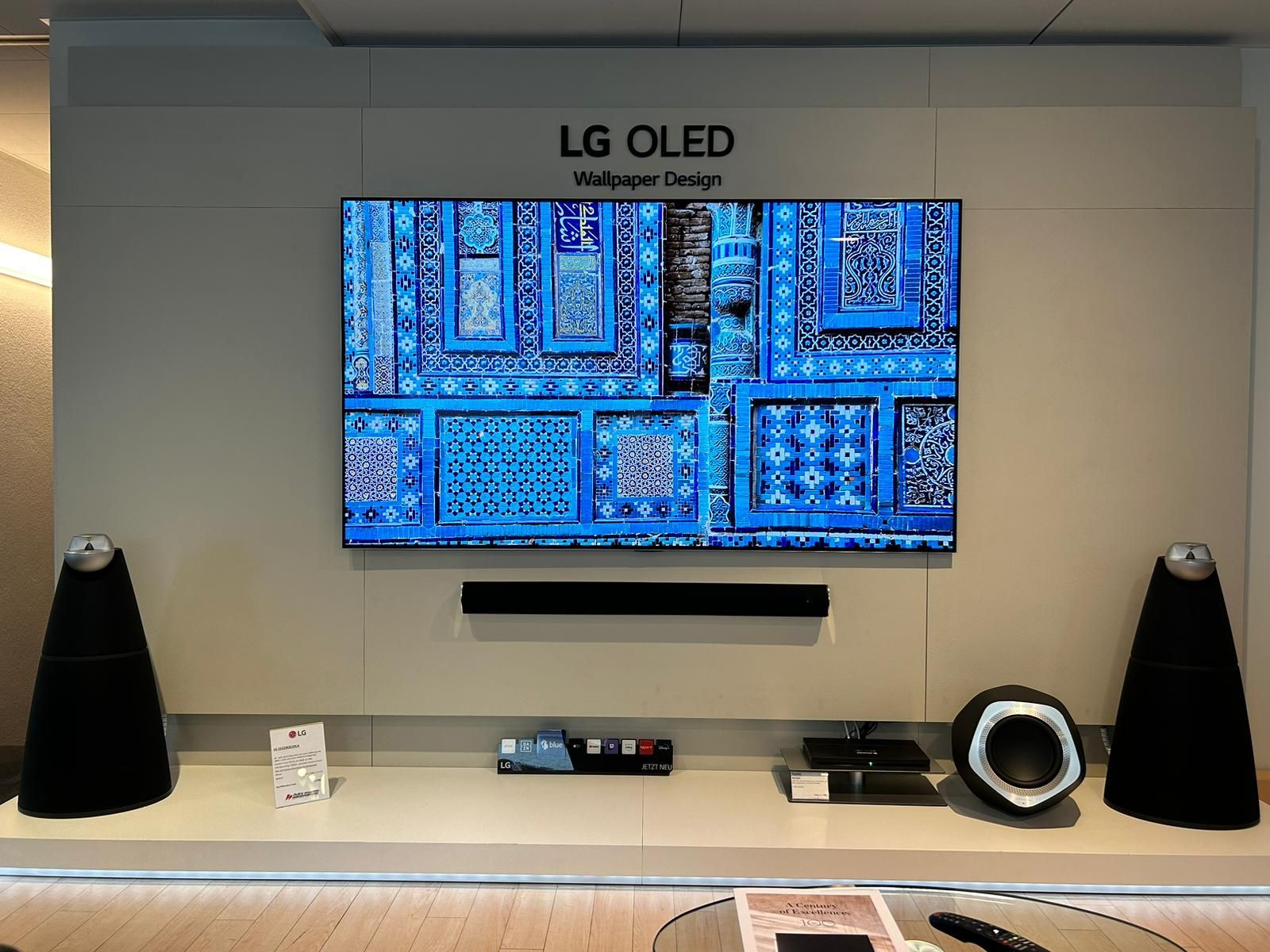 BeoSound Moment - felix martin Lachen