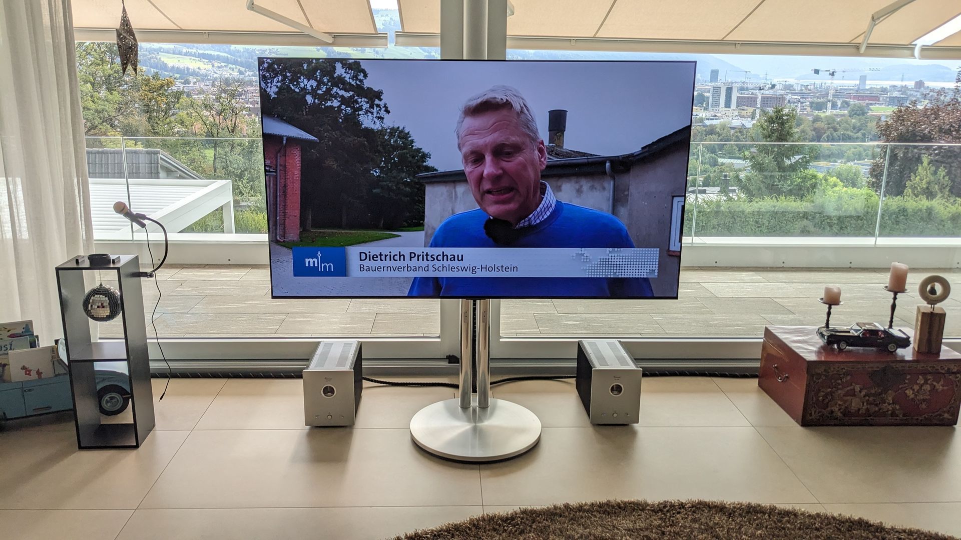 Kundenreferenz BeoVision Avant 55 - Felix Martin Lachen