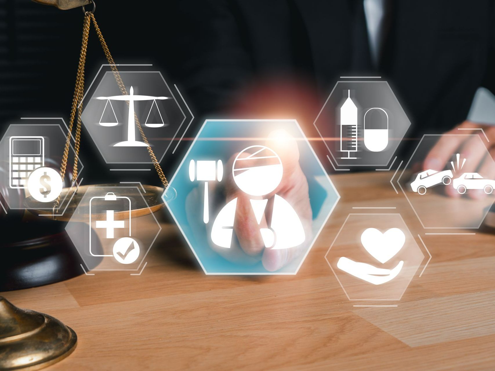 Différents pictogrammes qui désignent divers contrats d'assurance.