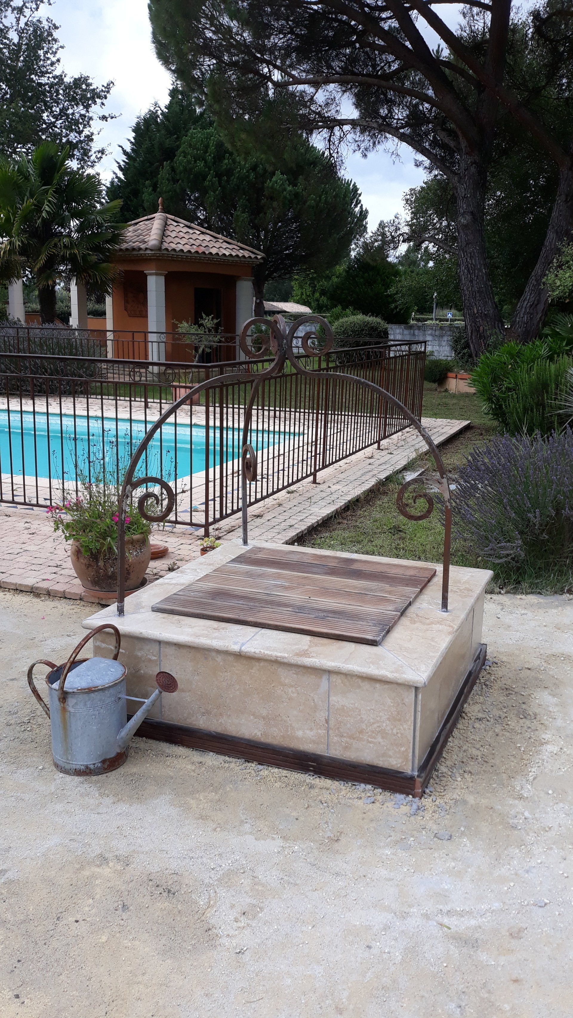 Piscines avec barrières
