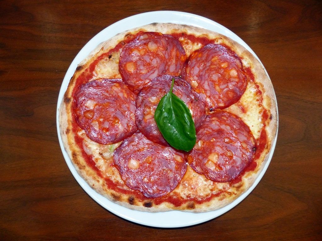 Pizza Salame