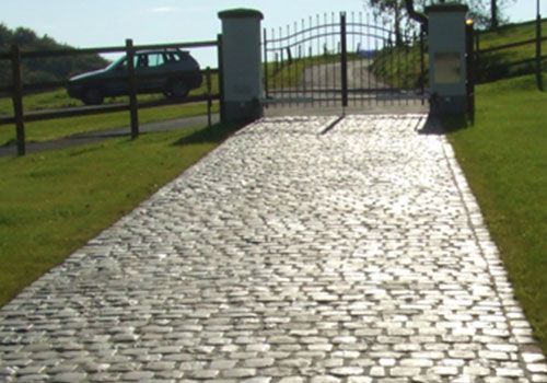 Tiefbau Lemm GmbH, Natursteinpflaster mit versiegelter Fuge