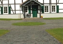 Tiefbau Lemm GmbH, Pflasterarbeiten mit Naturstein