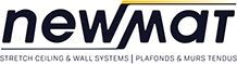 Logo de Newmat, mettant en avant le nom de la marque en gras. Le texte « STRETCH CEILING & WALL SYSTEMS | PLAFONDS & MURS TENDUS » figure en dessous.