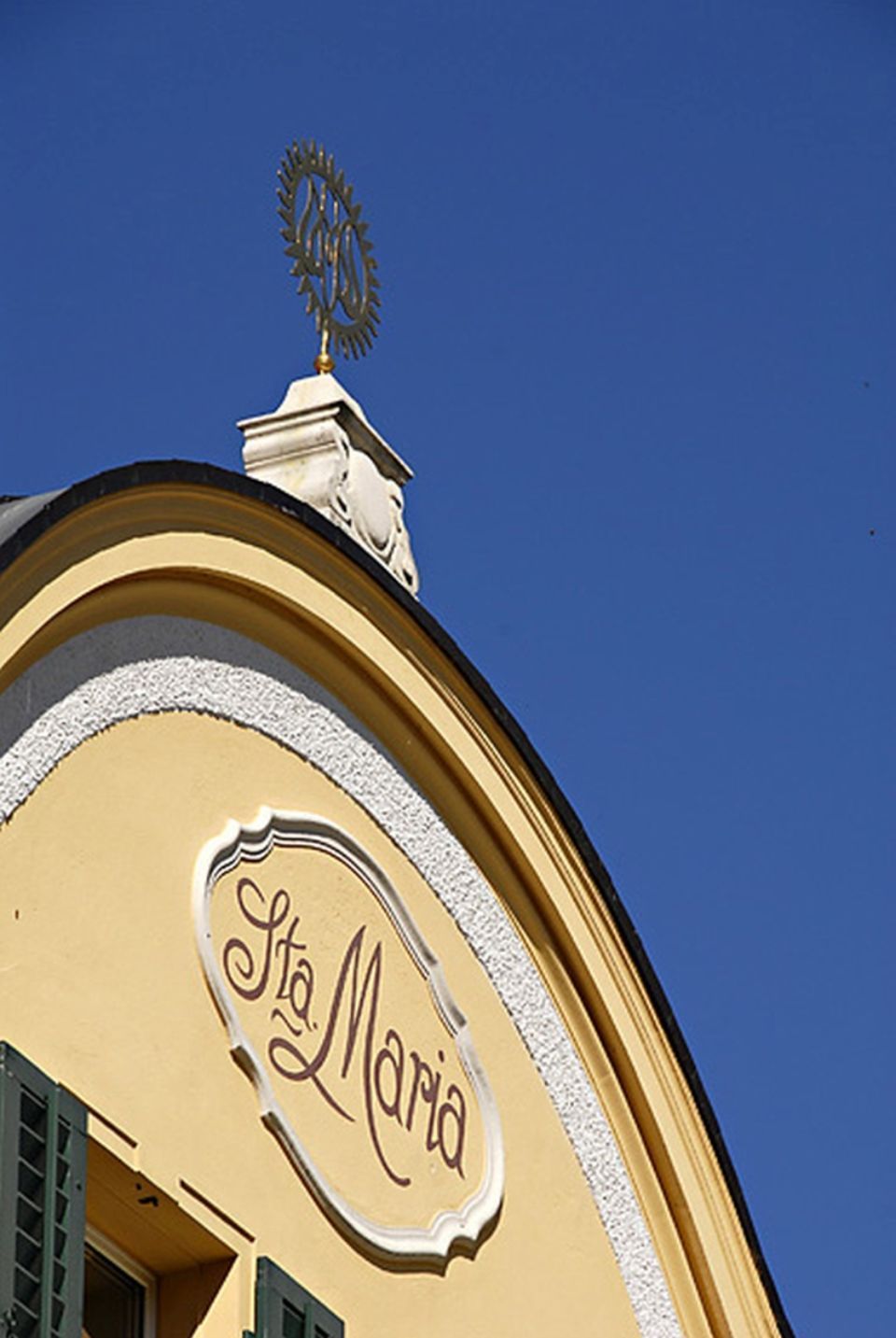 Beschriftung durch Malergeschäft Farbklaenge Bühlmann GmbH