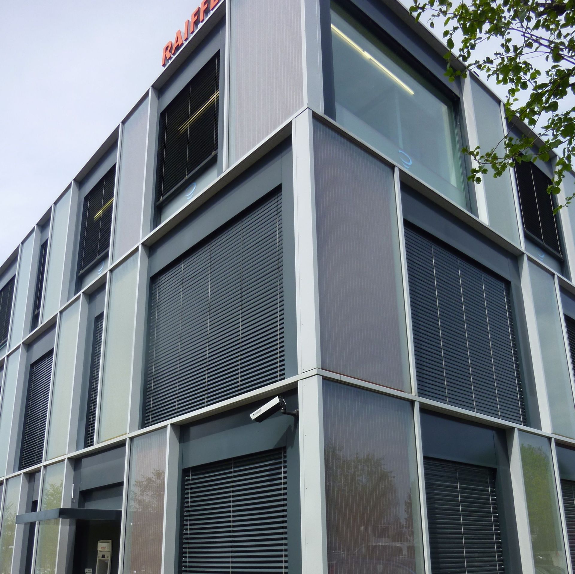 Raiffeisenbank Wittenbach - K&K Fassaden AG
