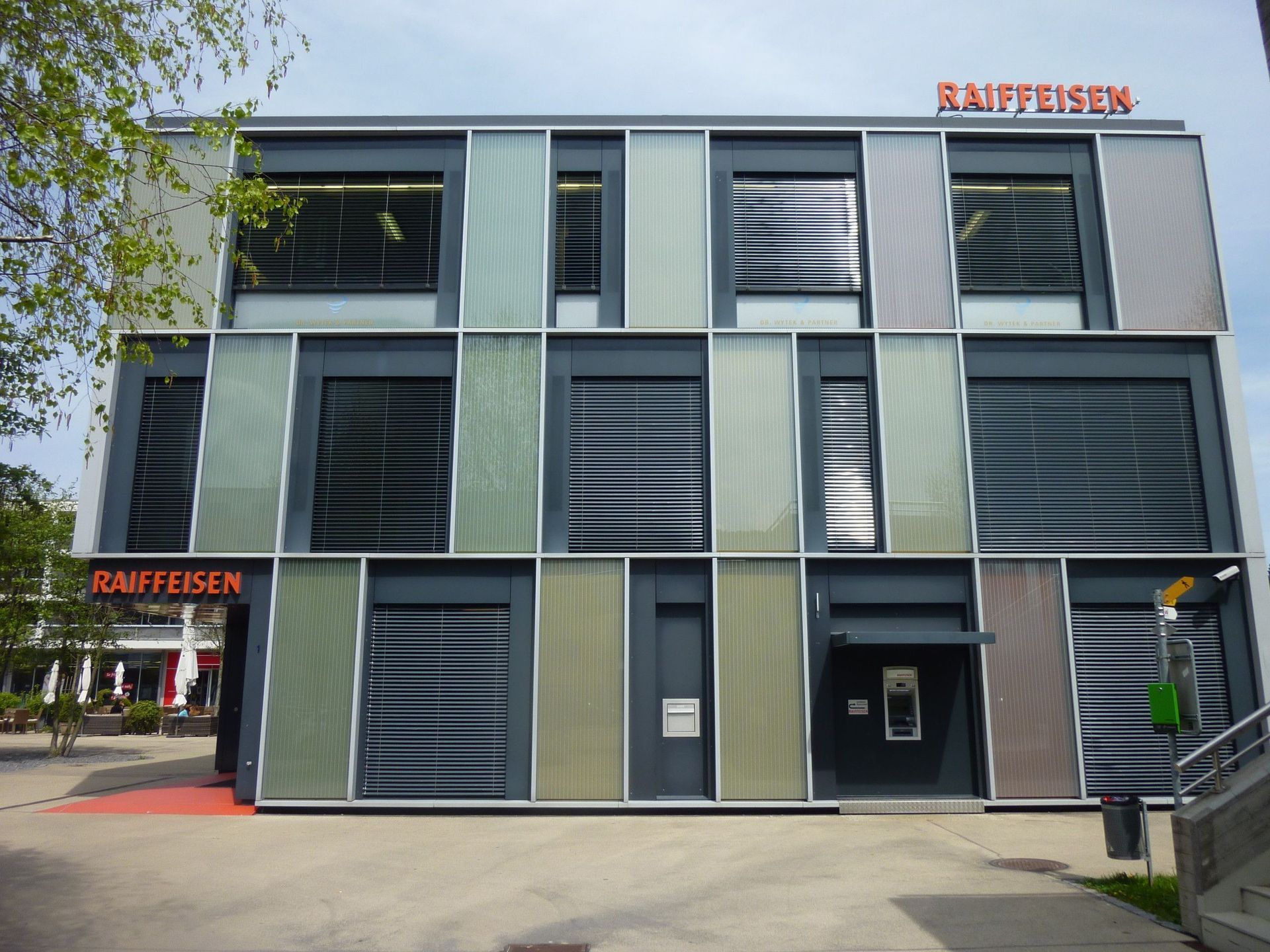 Raiffeisenbank Wittenbach - K&K Fassaden AG