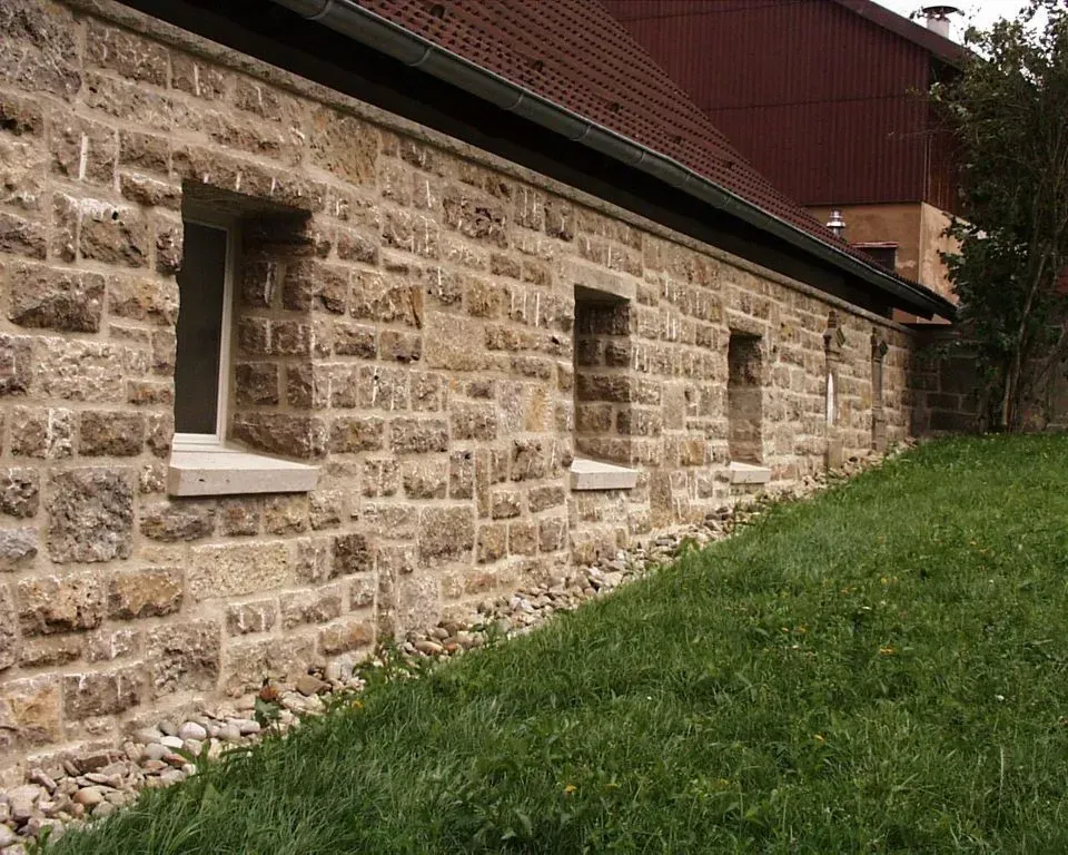 Kirchenmauer