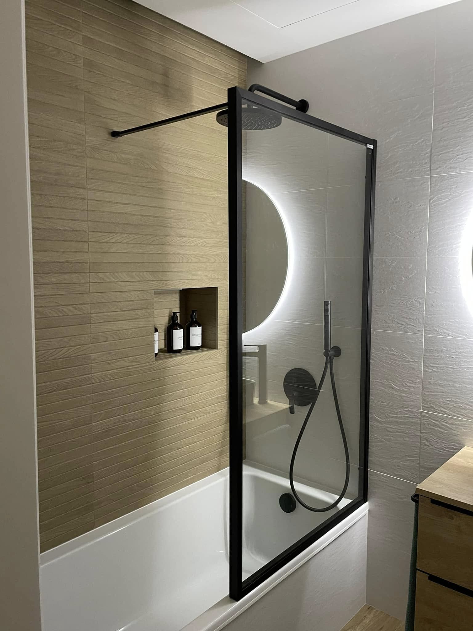 Baño moderno con ducha