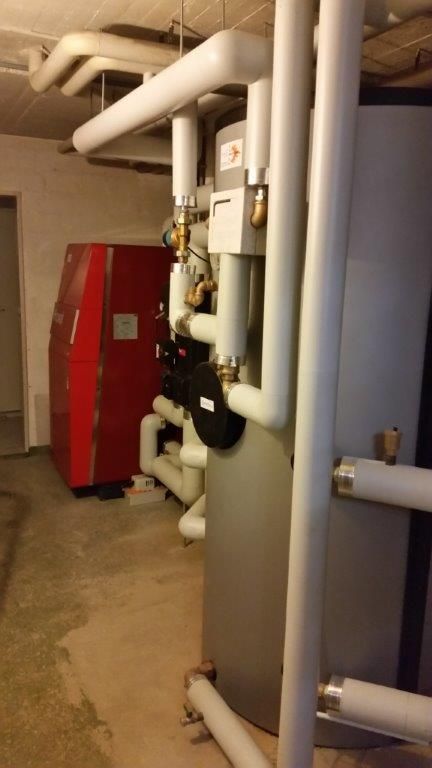 Pufferspeicher zu Solaranlage - Schär Heizungen