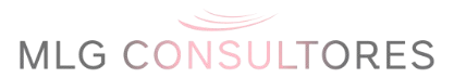 Logotipo de MLG CONSULTORES con letras en degradado rosa claro y un sutil elemento de diseño sobre el texto.
