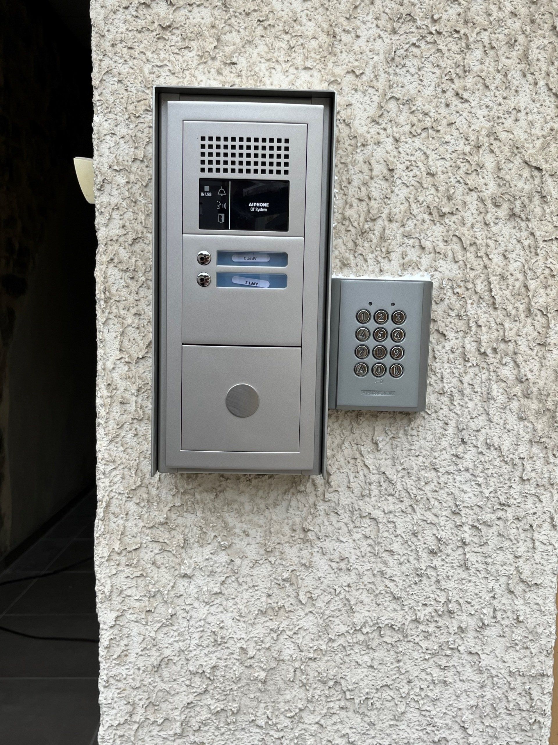 Interphone mural