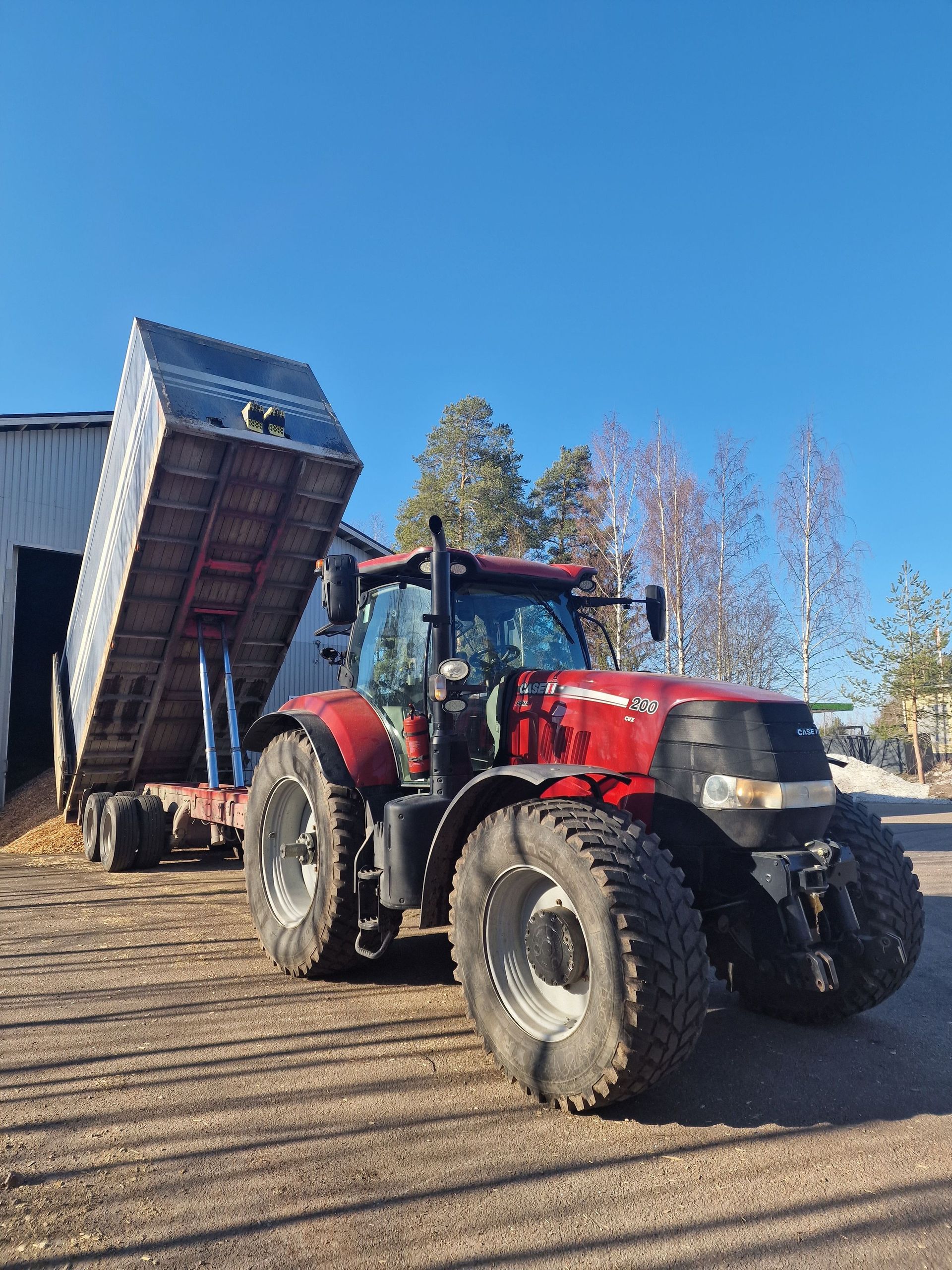 Traktor och lastväxlare