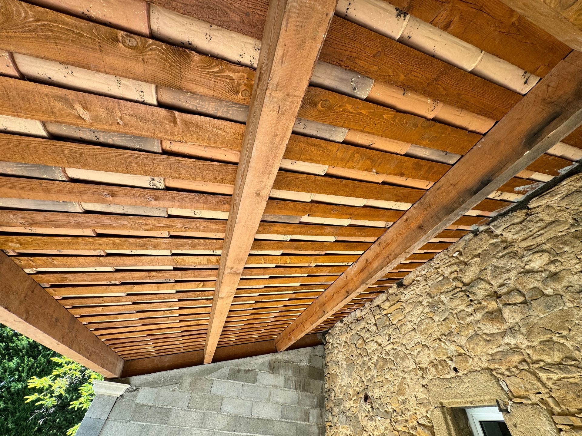 Pose d'une charpente neuve