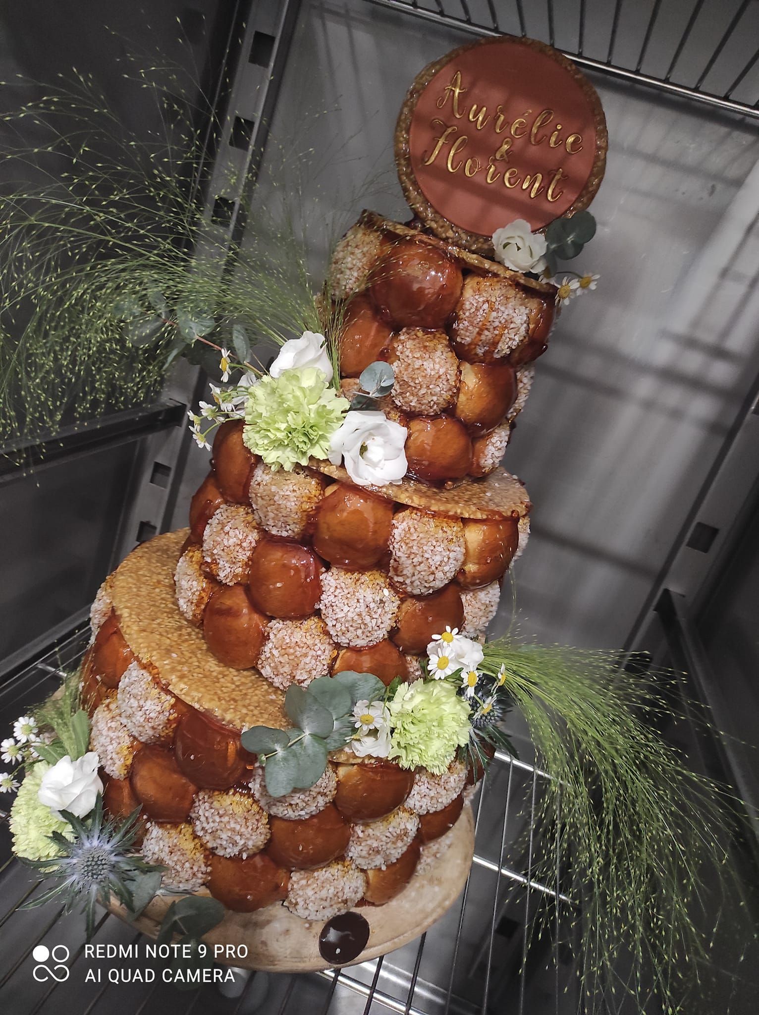 Pièce montée avec macarons