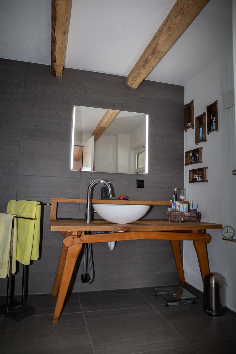 Betonoptik-Fliesen Badezimmer