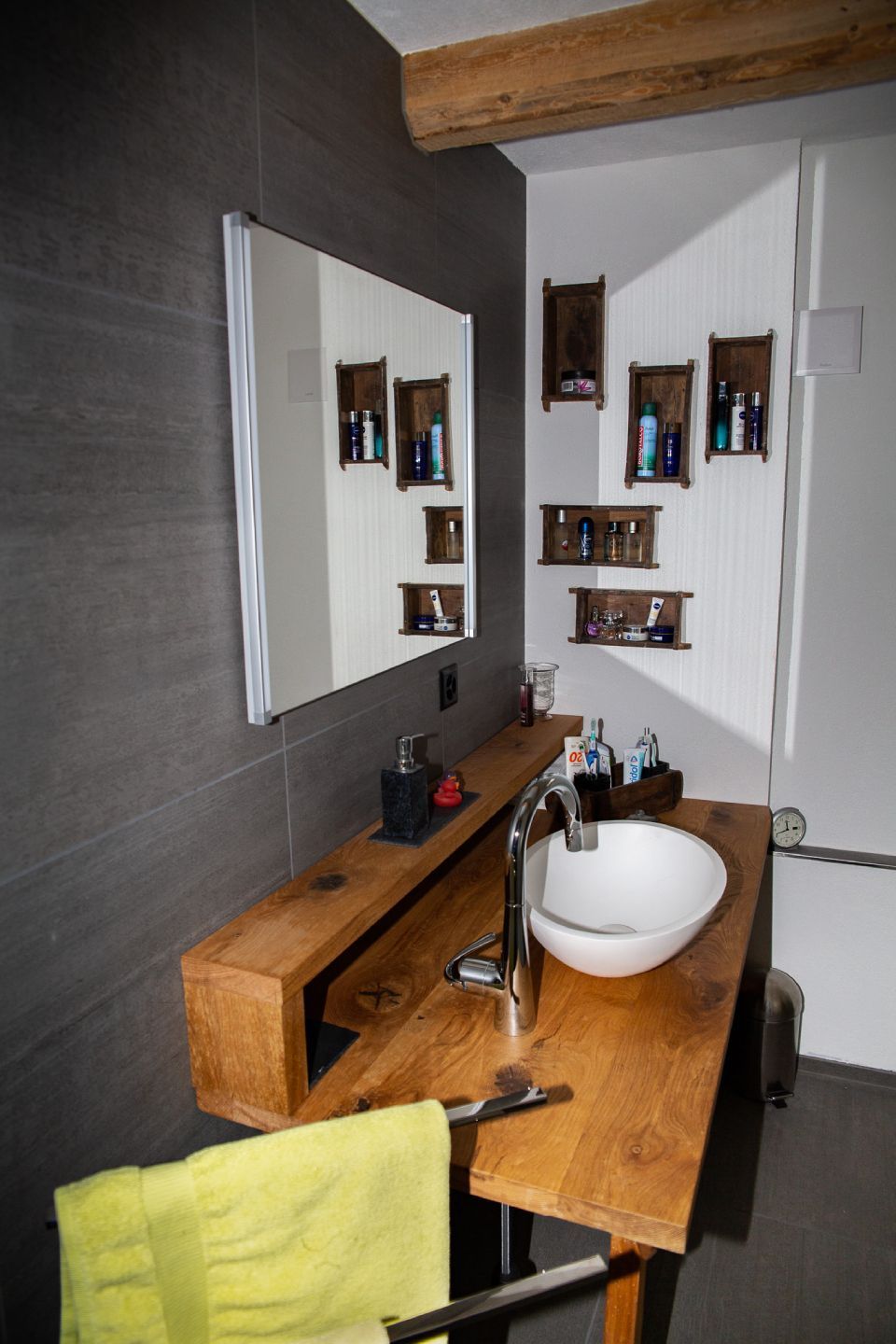 Betonoptik-Fliesen Badezimmer