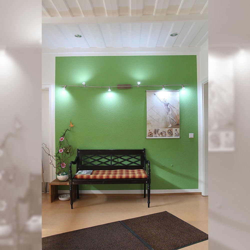 Bank mit Foyer in der Praxis von Zander Marc Physioteam Zander