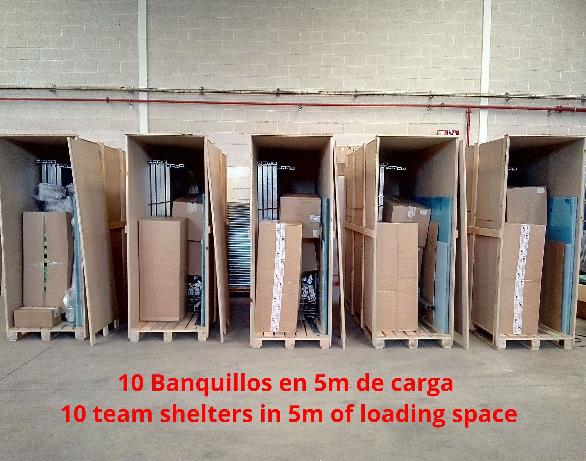 Un almacén con un cartel que dice 10 refugios para equipos en 5 m de espacio de carga.