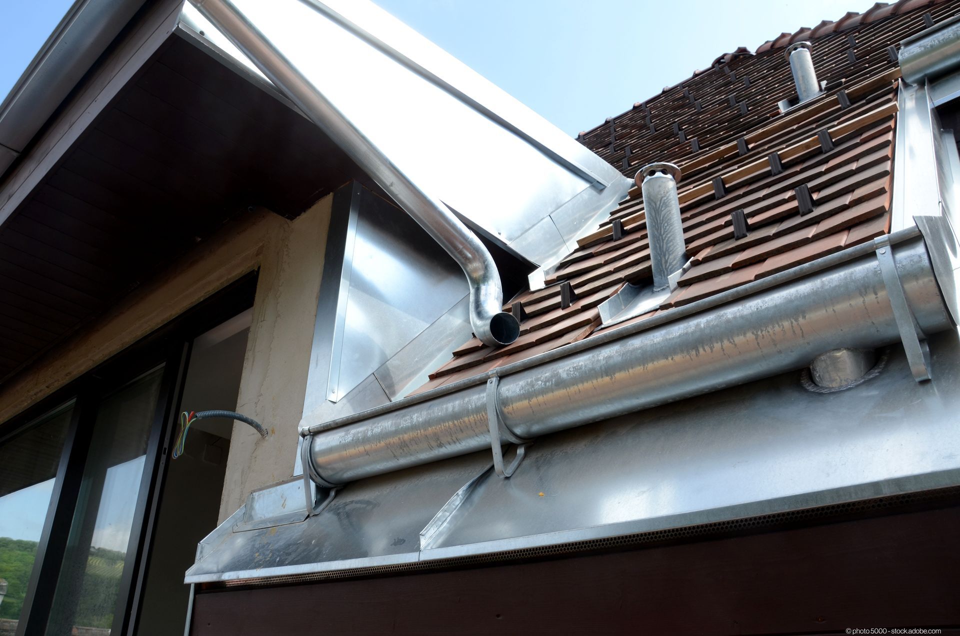 Dachgiebel mit Metallverkleidung