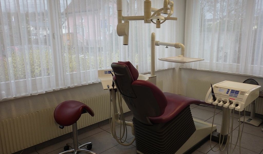 Dentalhygiene-Zimmer - Zahnarztpraxis Vinzens - Bremgarten
