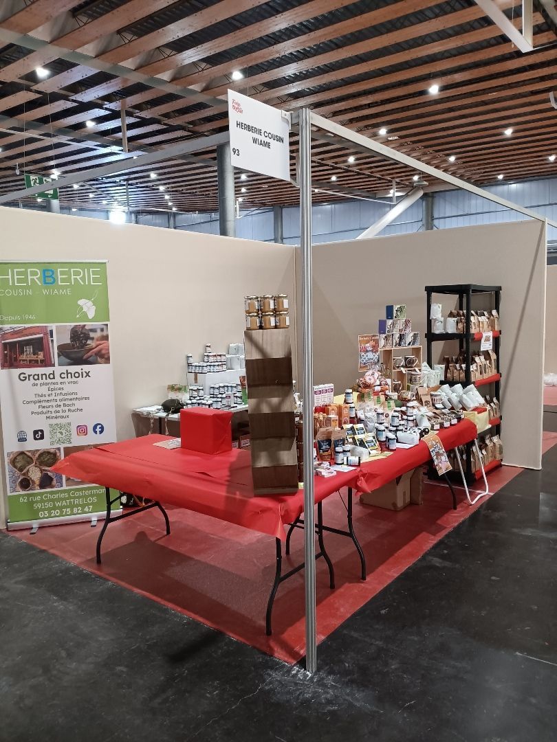 Photo du stand de la Foire de Lille (Miel, savon, compléments alimentaires)