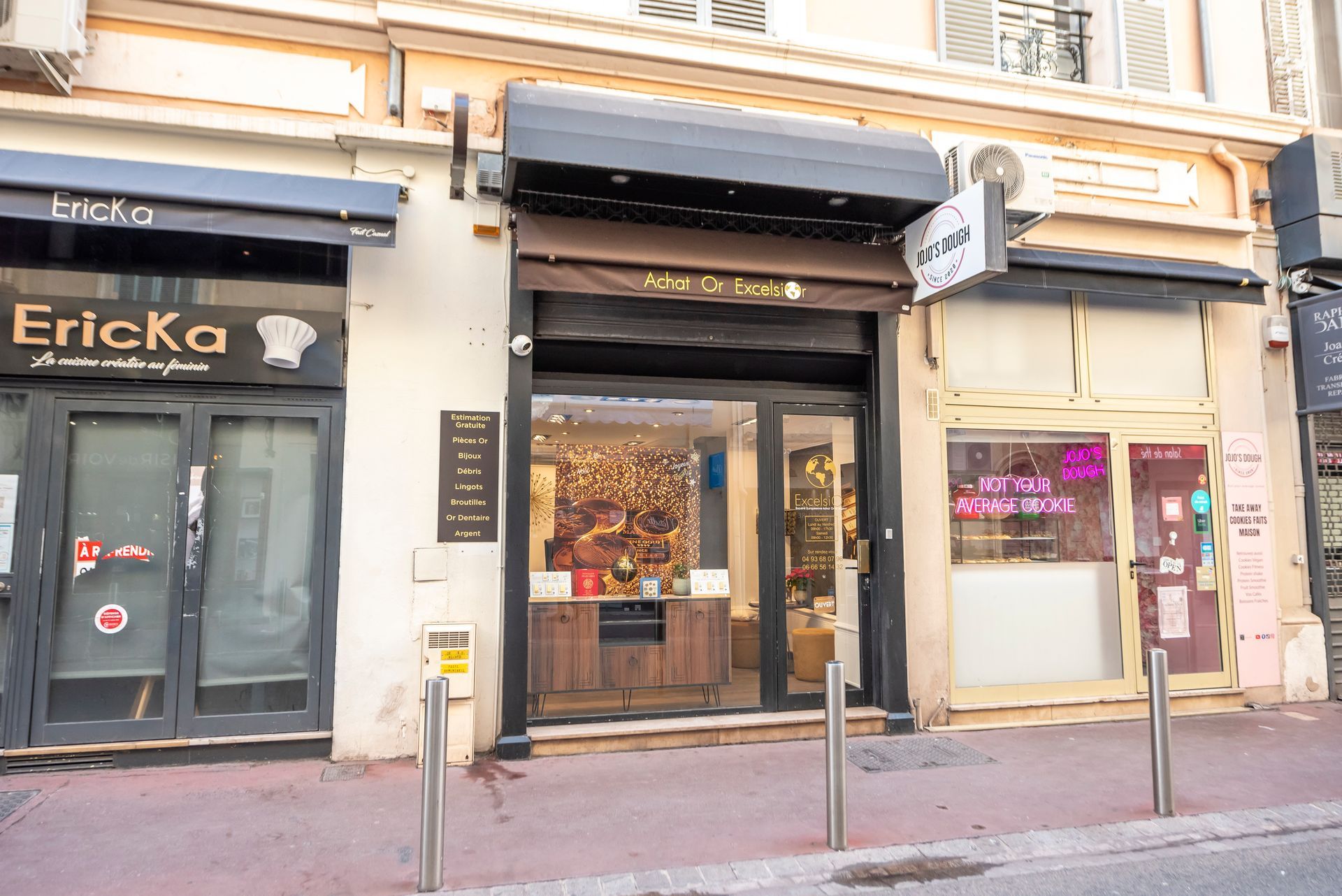 Boutique Excelsior vue de la rue