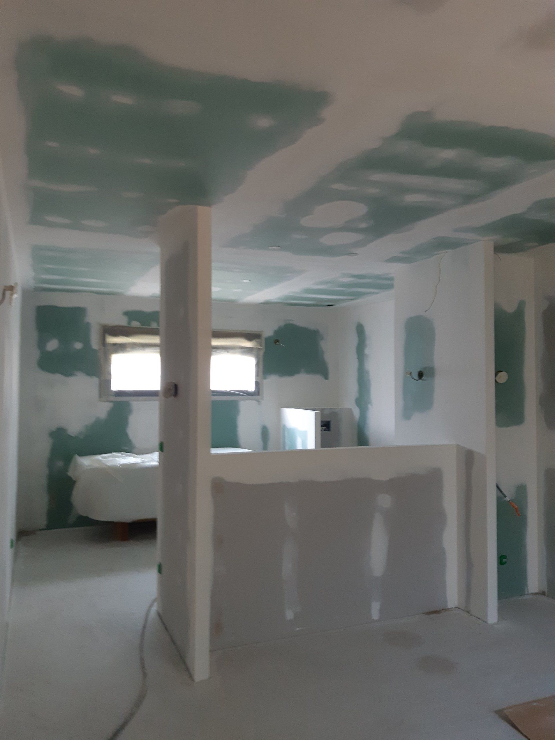 Pose de cloisons murs et plafonds