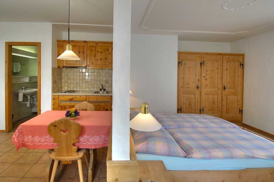 Ferien Wohnung Apartments - Hotel Restaurant Veltlinerkeller in St. Moritz