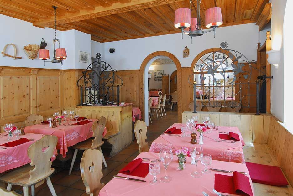 Gasthof - Hotel Restaurant Veltlinerkeller in St. Moritz