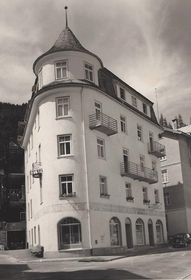 Hotel Restaurant Veltlinerkeller in St. Moritz