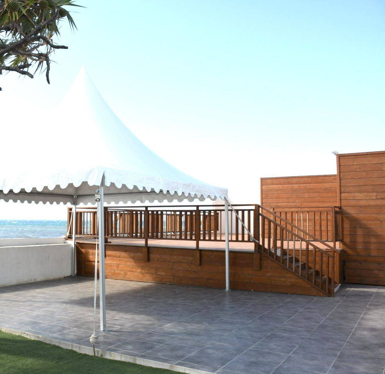 Tente pliable blanche