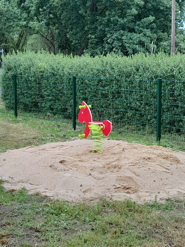 Neuer Spielplatz in Zadrau / Wendland