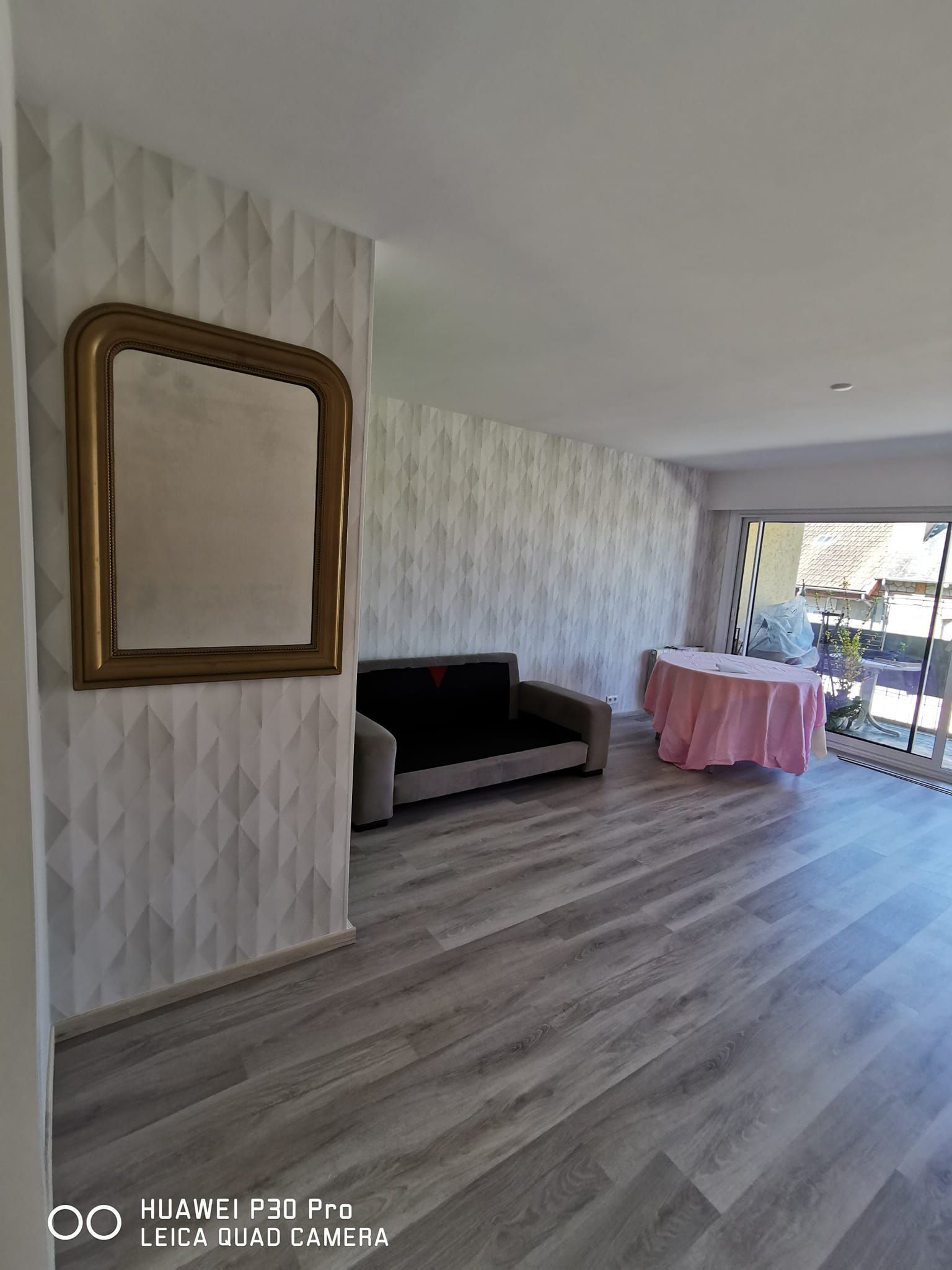 Papier peint géométrique