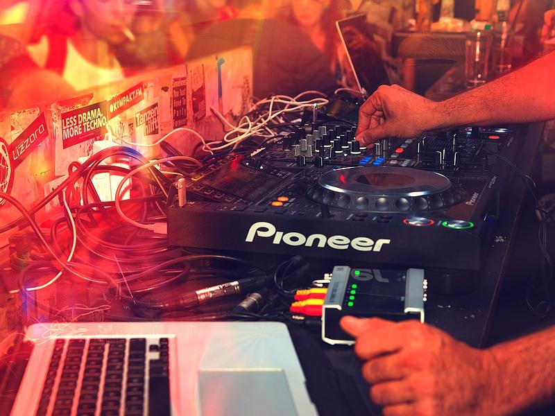 Tourne-disque de DJ Pioneer