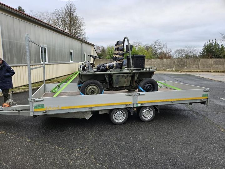 Véhicule militaire à transporter