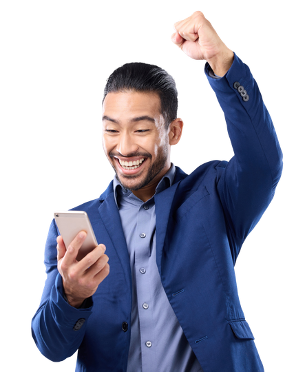 Homme avec téléphone en main détouré