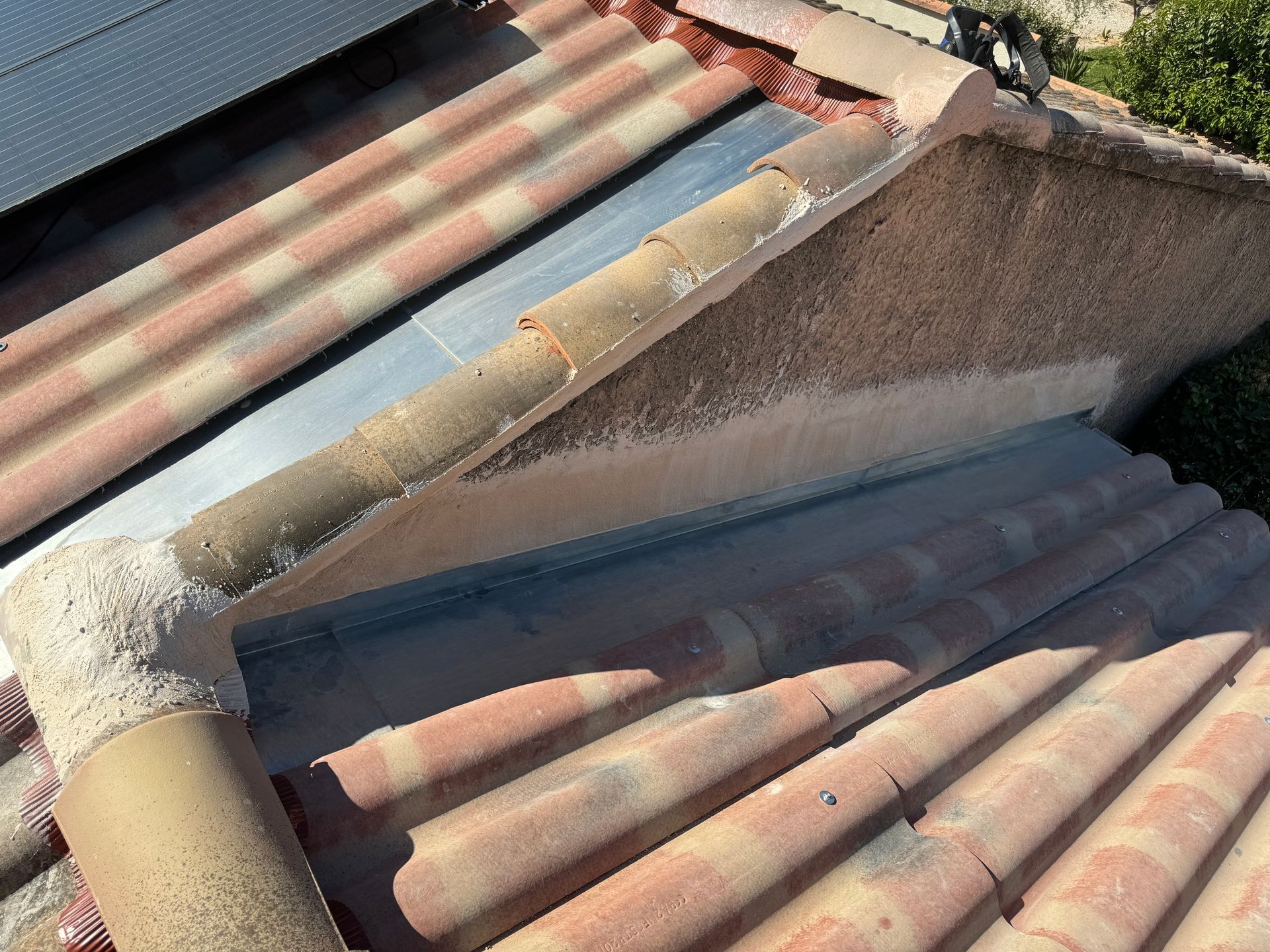 Large gouttière en zinc