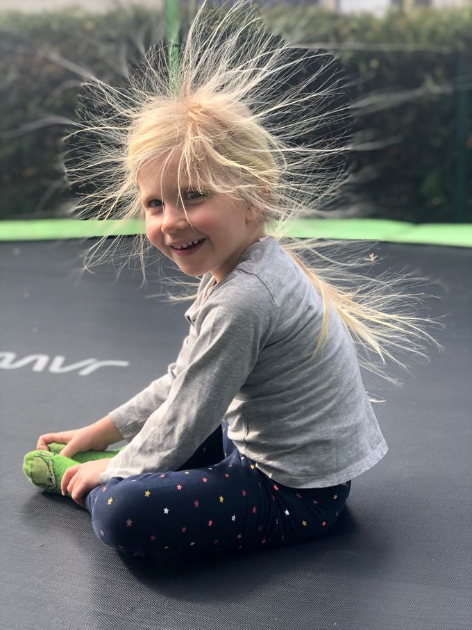 Spass auf dem trampolin