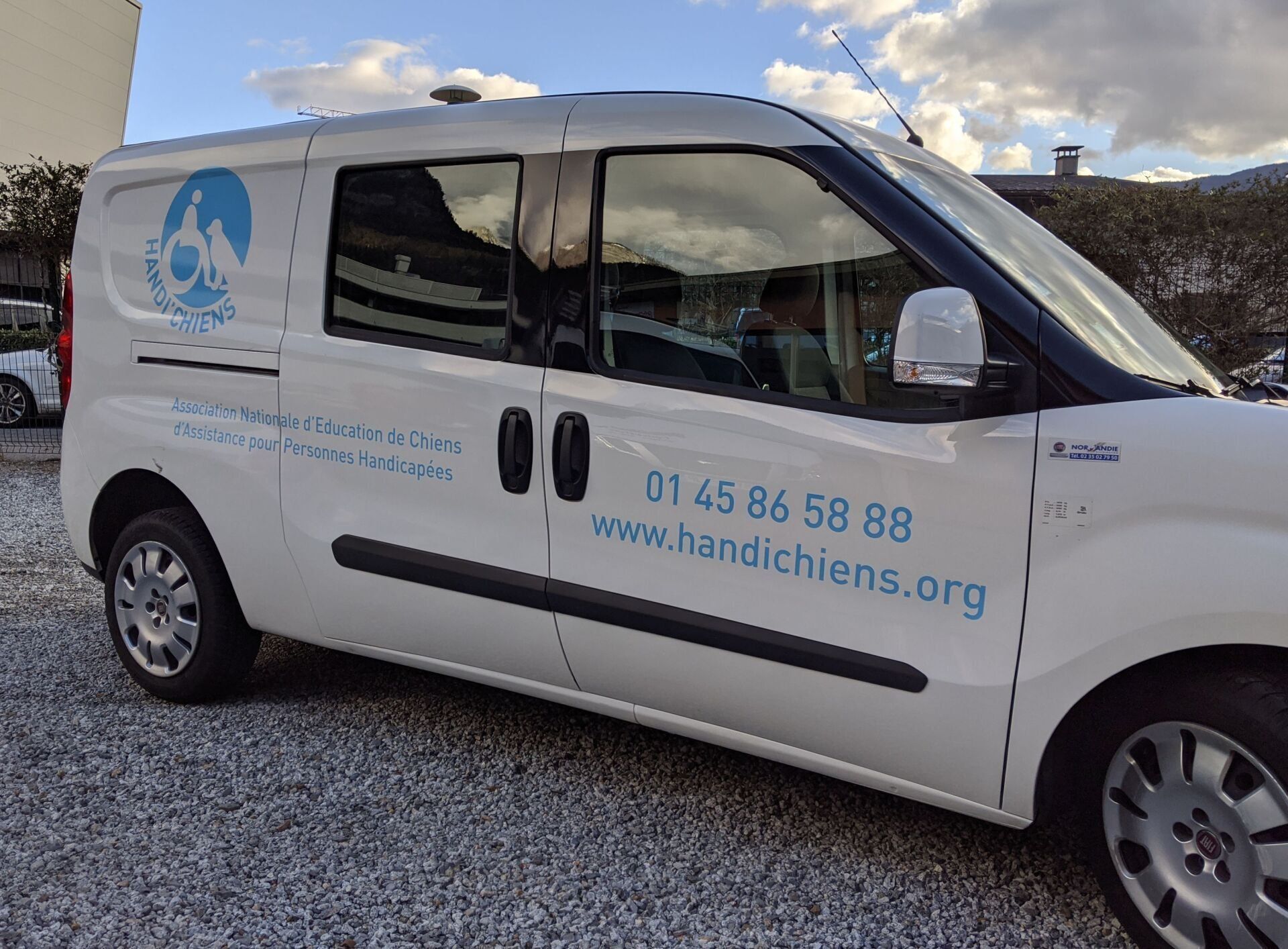 marquage véhicule sallanches