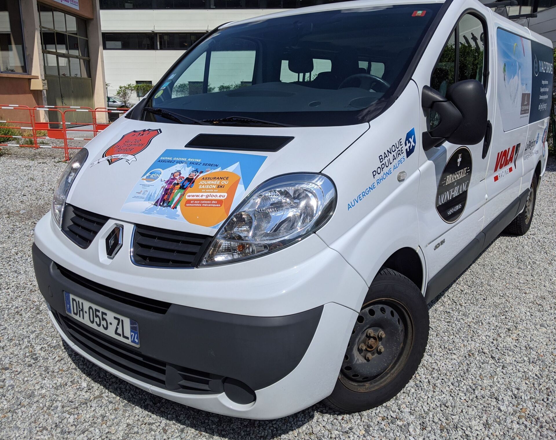 mini bus association ski contamines