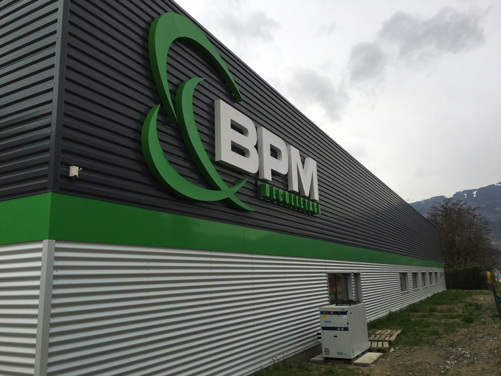 lettres boitier lumineuses led le fayet